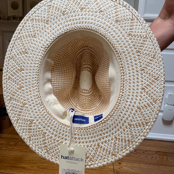 hatattack Packable Hat - NEW w/ TAGS - Picture 4 of 4